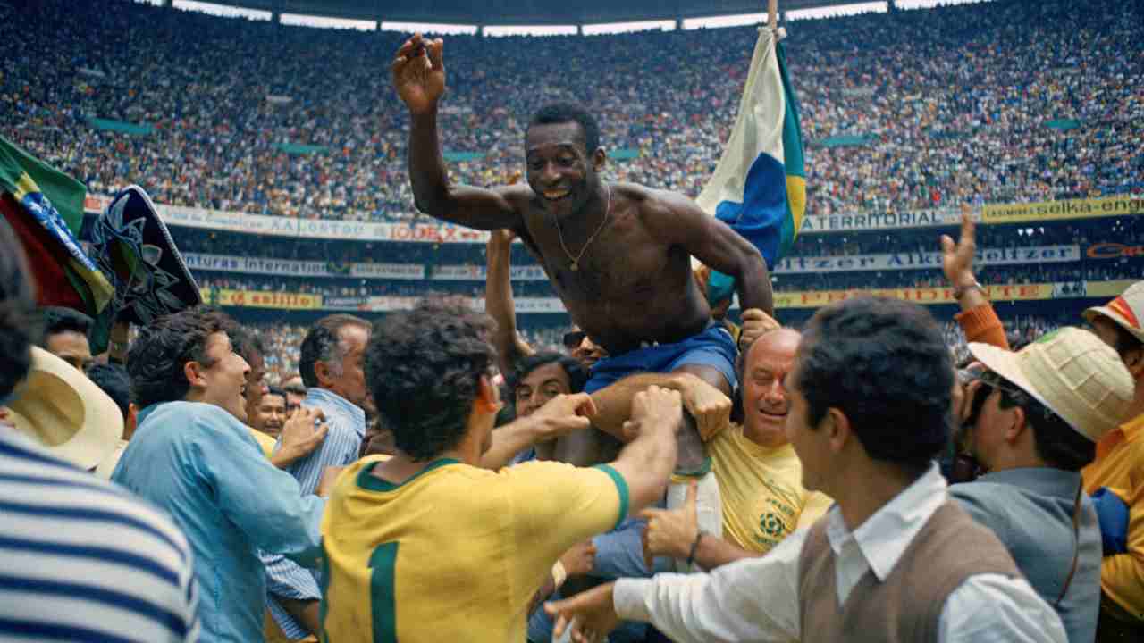 Pelé, le sue condizioni sono gravi.