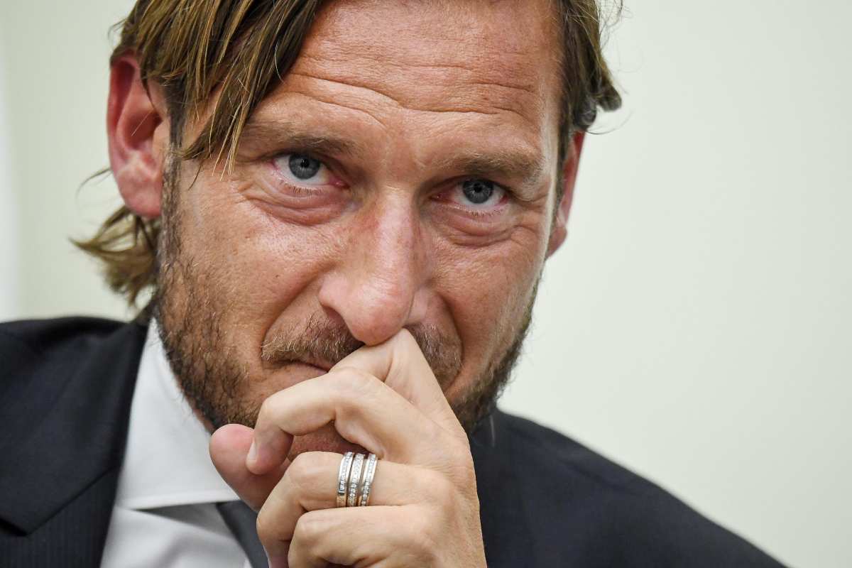 Totti e i super regali a Noemi