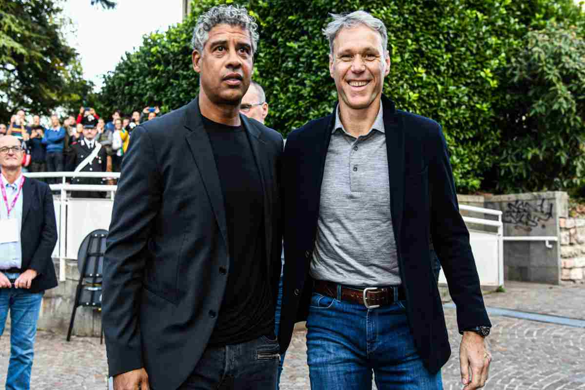 Frank Rijkaard e Marco Van Basten: con Sacchi in panchina portarono il Milan in cima al mondo. 