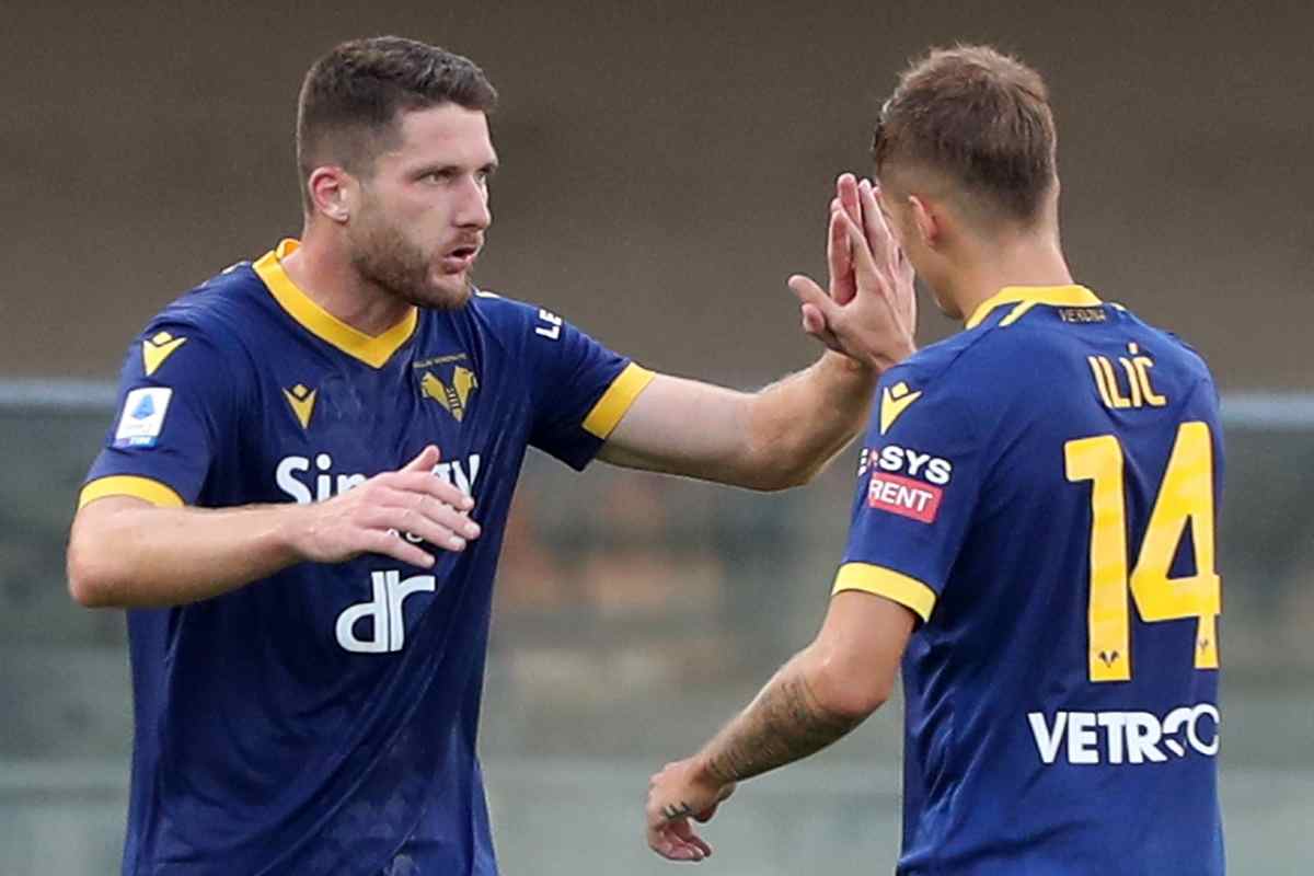 Henry e Ilic , uomini mercato del Verona.