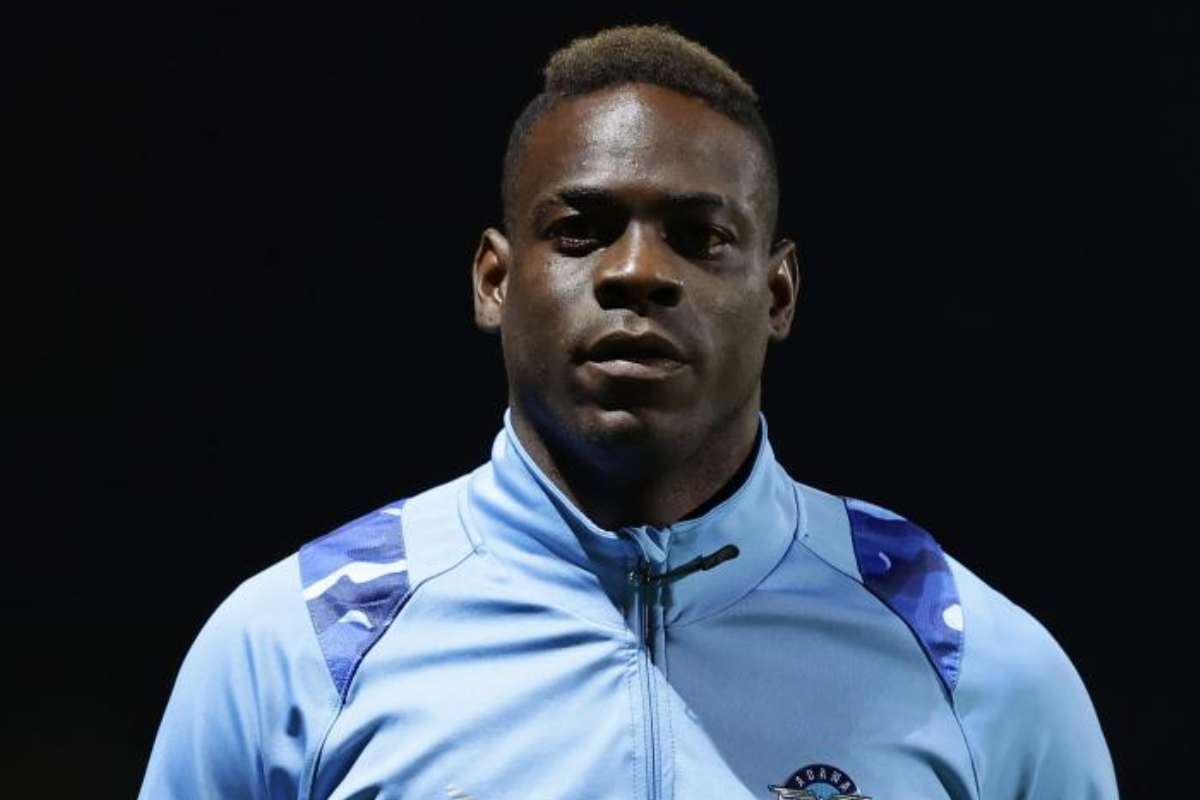 Balotelli in tuta - foto lapresse