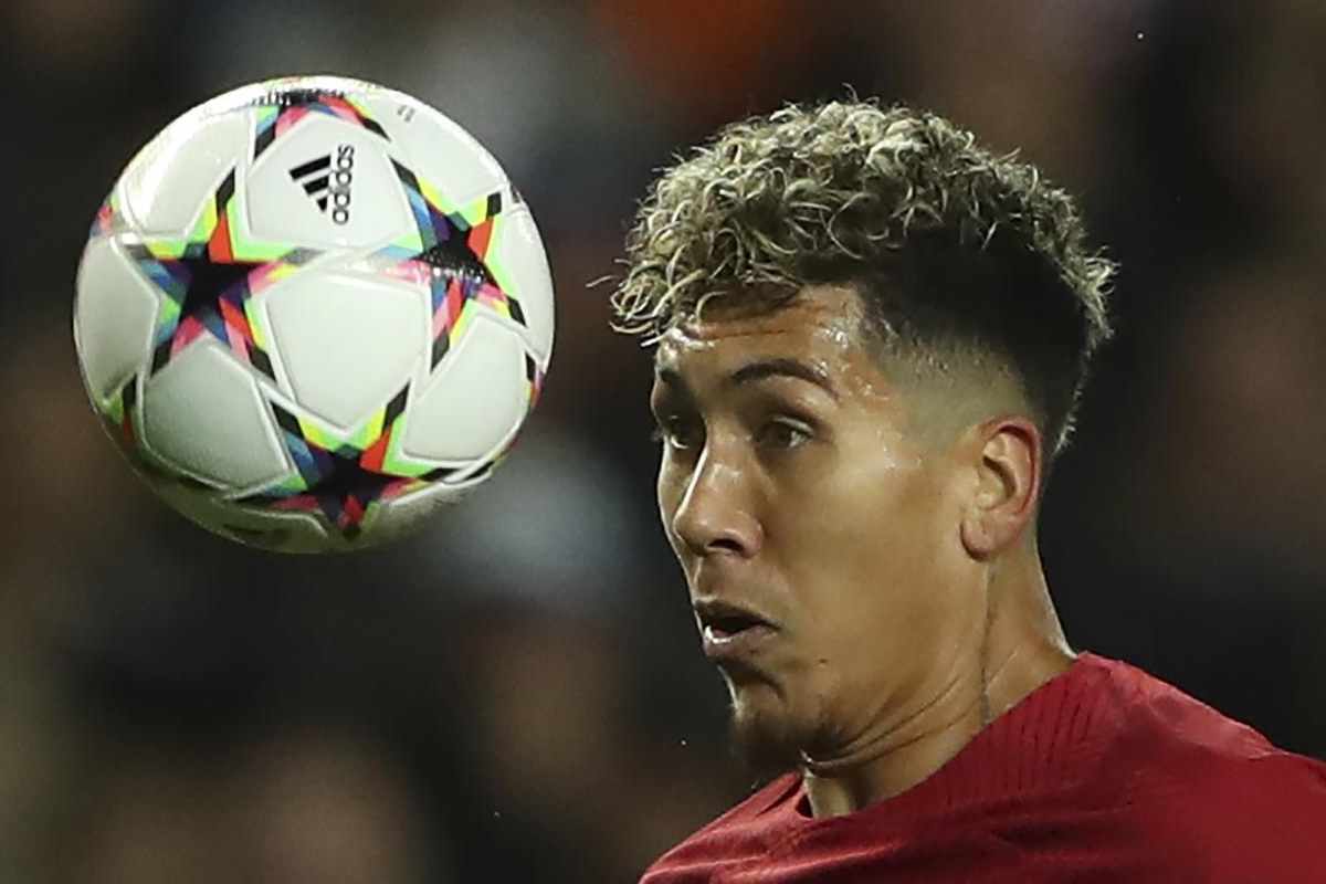 Firmino con pallone foto laPresse