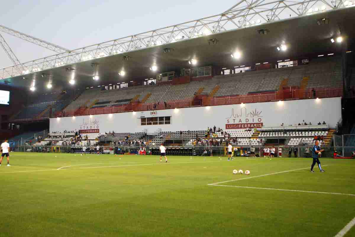 LO stadio Luigi Ferraris. 