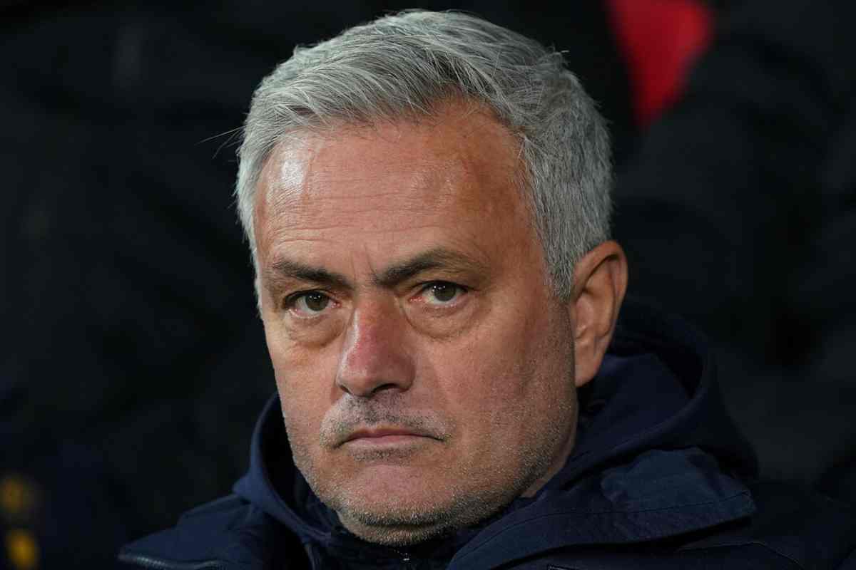 panchina Mourinho, esplode la bomba