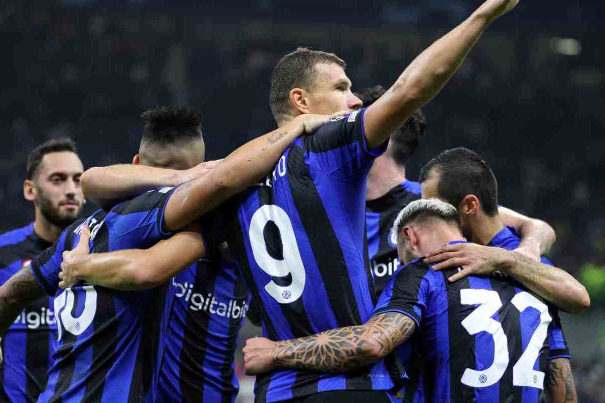 Inter su tre difensori del Barcellona