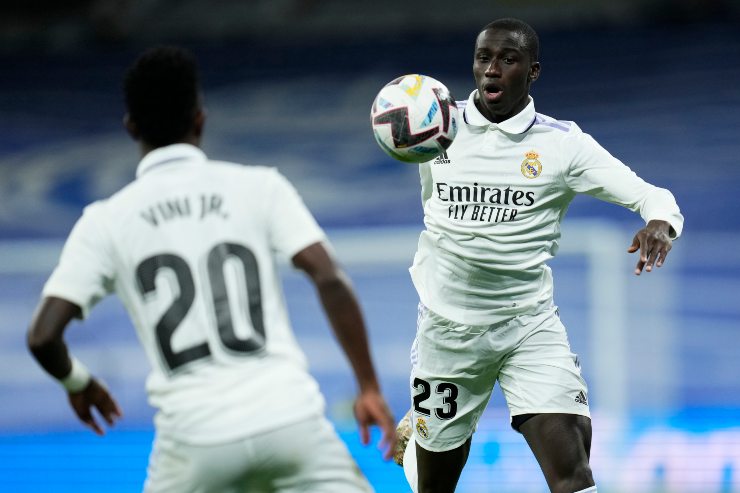 Mendy per Theo Hernandes: Juve beffata