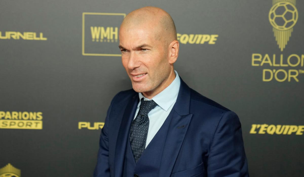 Zinedine Zidane in panchina - CalcioNow.it (La Presse)
