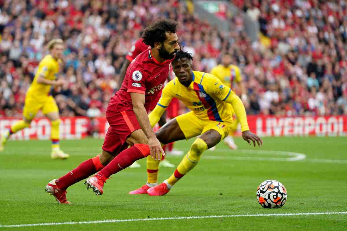 Ronaldo o chama para o Al Nasser e o atacante atende