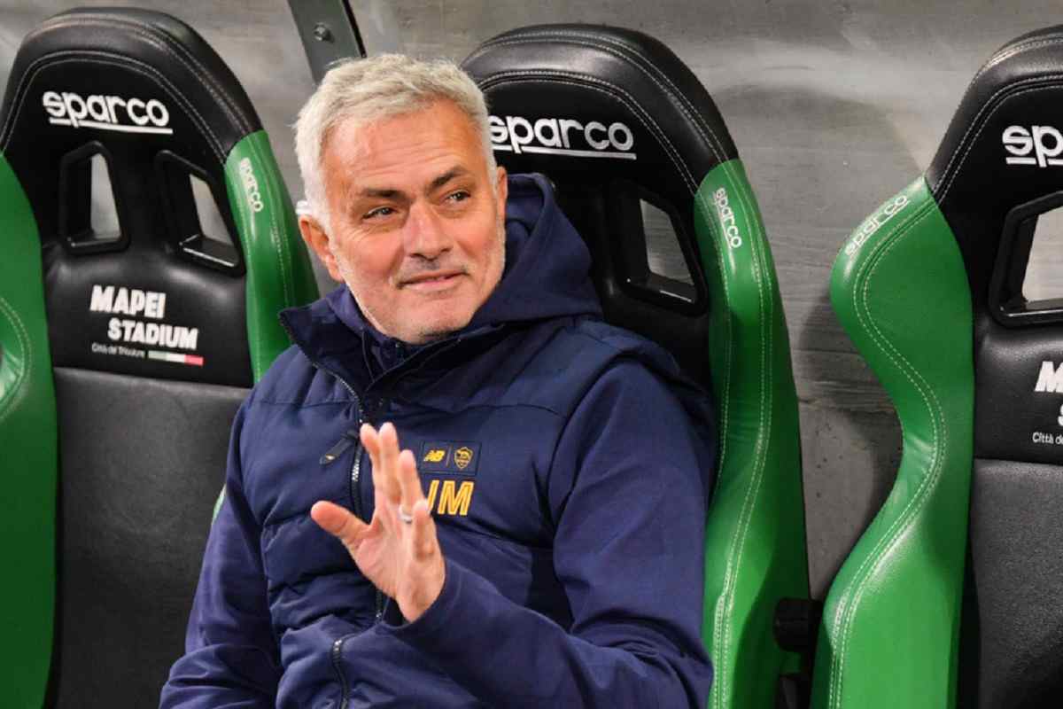 Calciomercato Roma, Mourinho se la ride