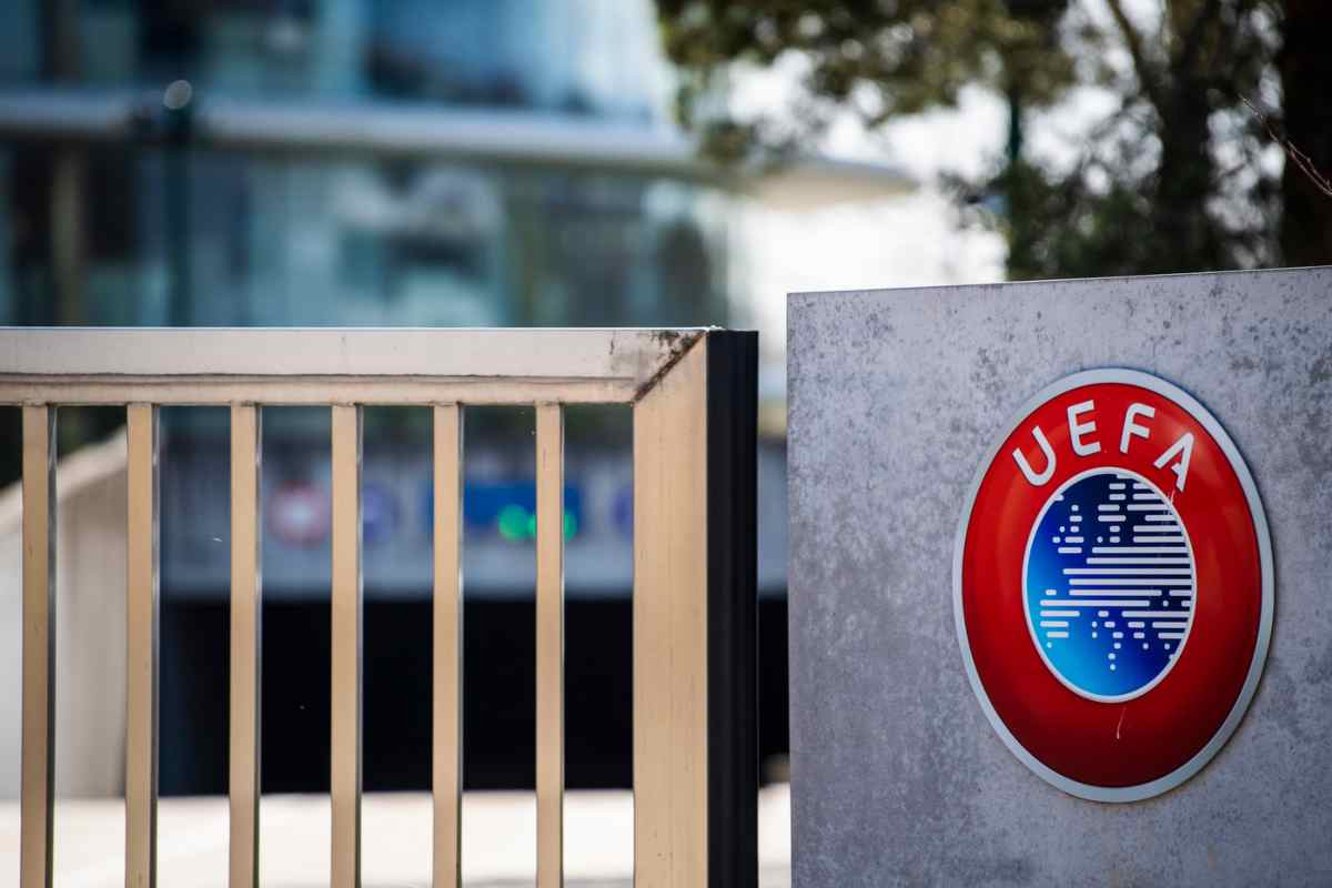 Il post dell'UEFA scatena le polemiche