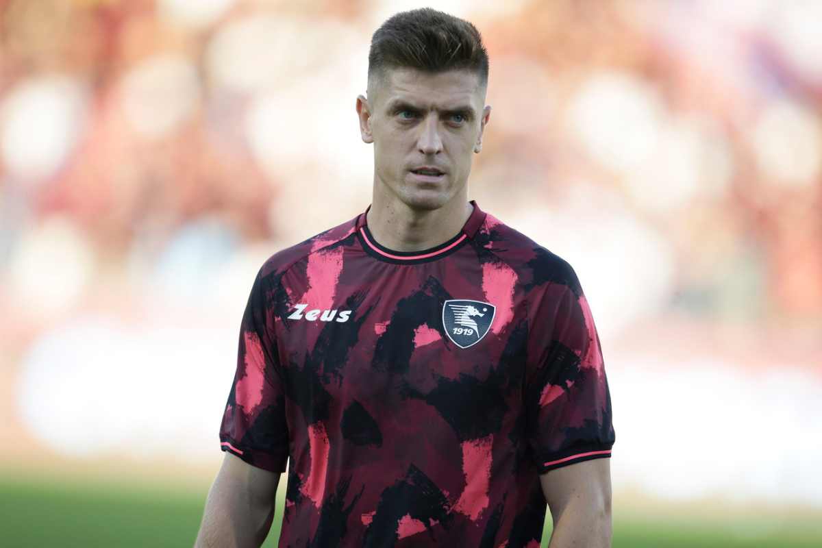 Calciomercato Piatek Genoa Salernitana