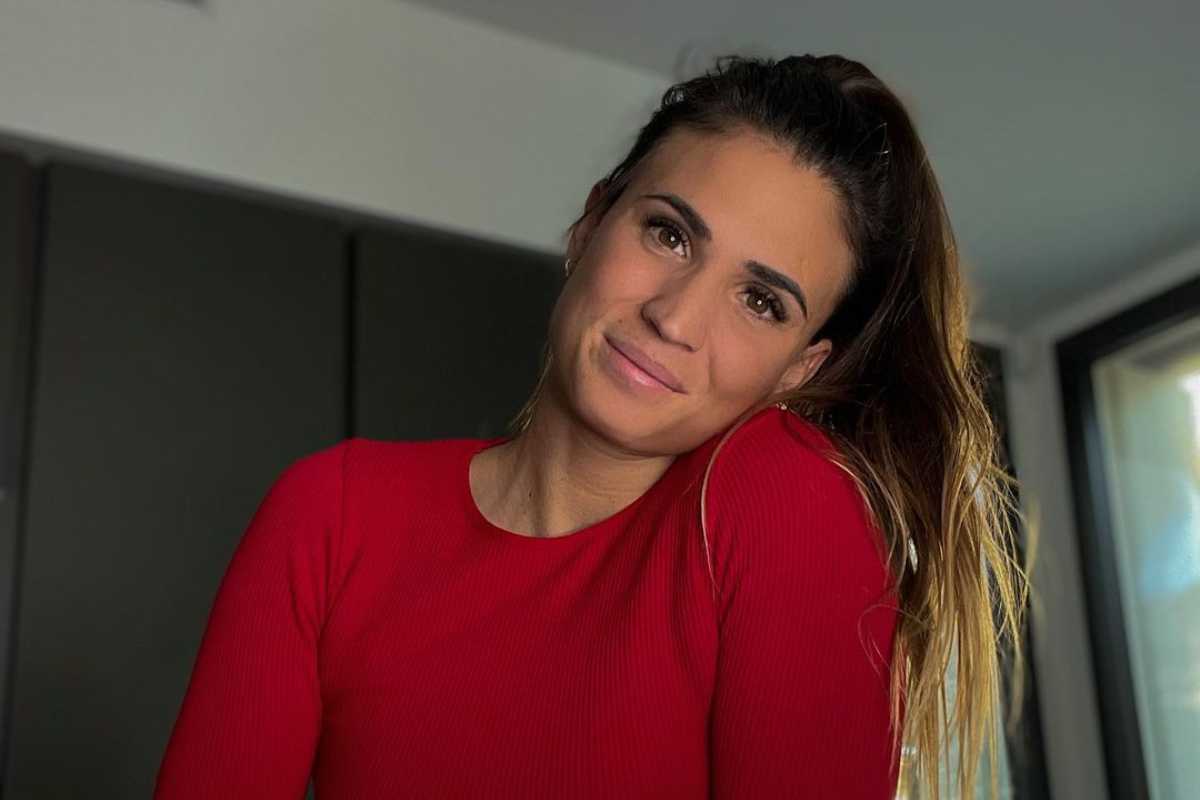 Carolina Marcialis infiamma il web, fisico sensuale per lady Cassano