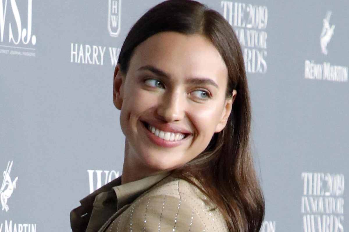 Irina Shayk, che trasparenza!