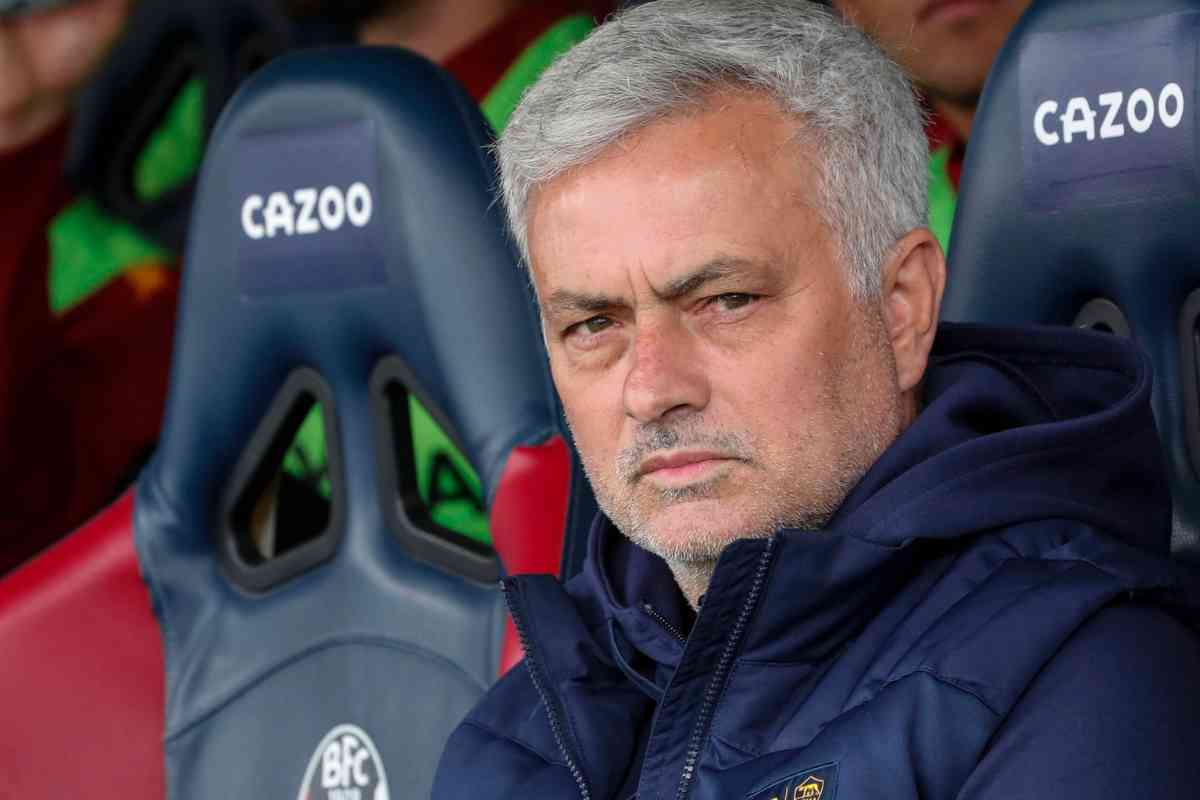 Mourinho se lo prende 