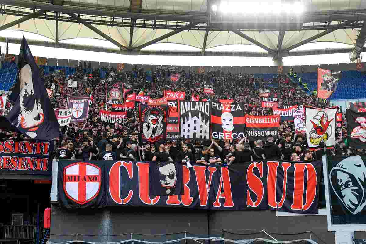 Milan, tifosi senza parole dopo l'annuncio di Balotelli