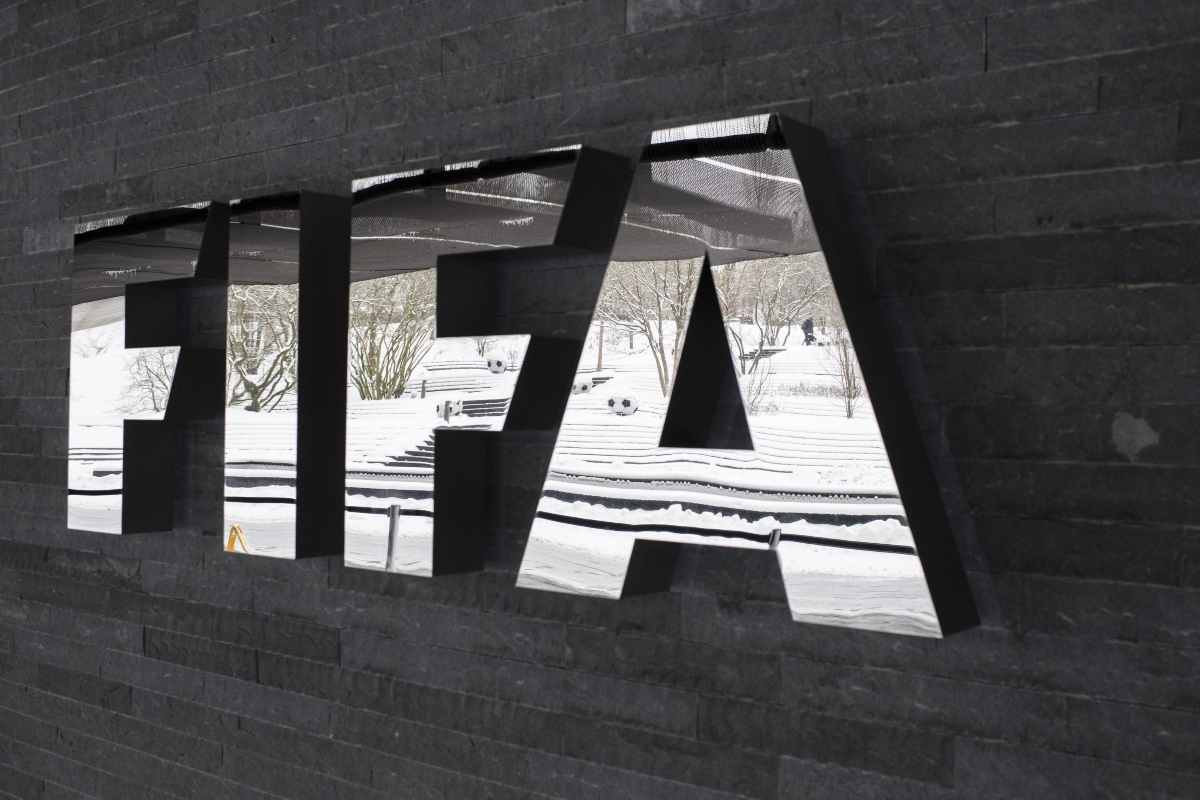FIFA, nuove regole calciomercato prestiti