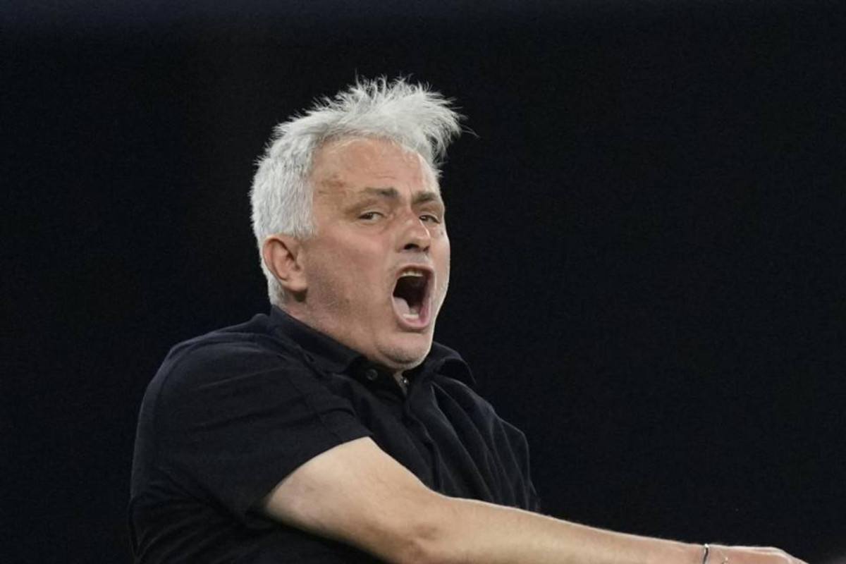 Jose Mourinho perde la testa dopo la finale di Budapest