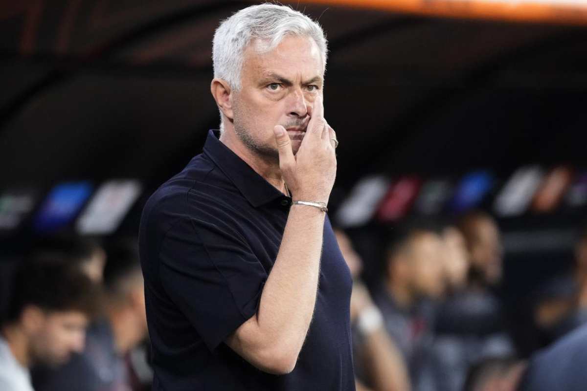 Roma squalifica Mourinho giornate