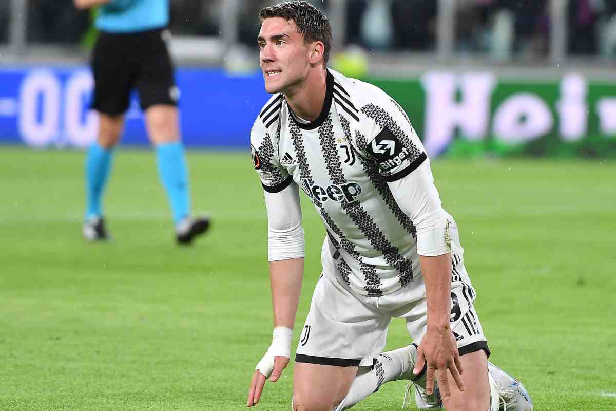 Offerta pazza per Vlahovic: addio Juve