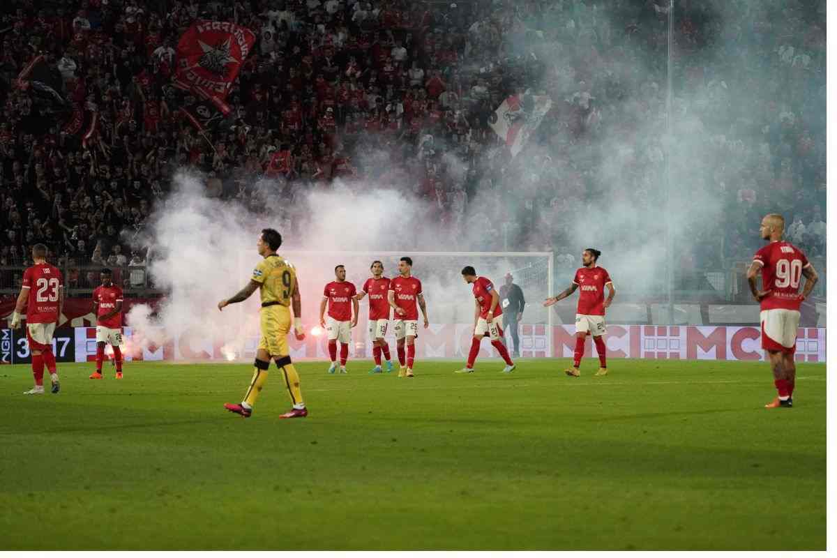 la fiorentina vuole la vittoria a tavolino