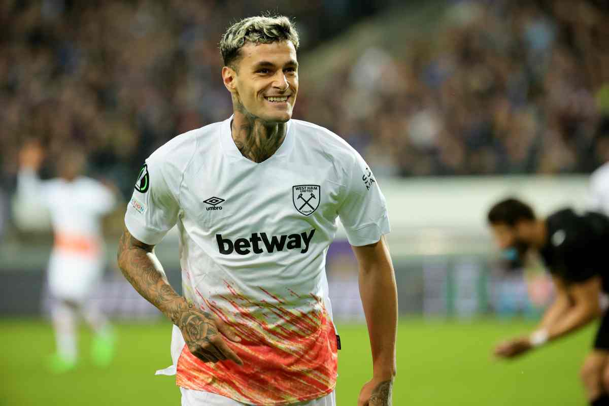 calciomercato scamacca Roma Mourinho