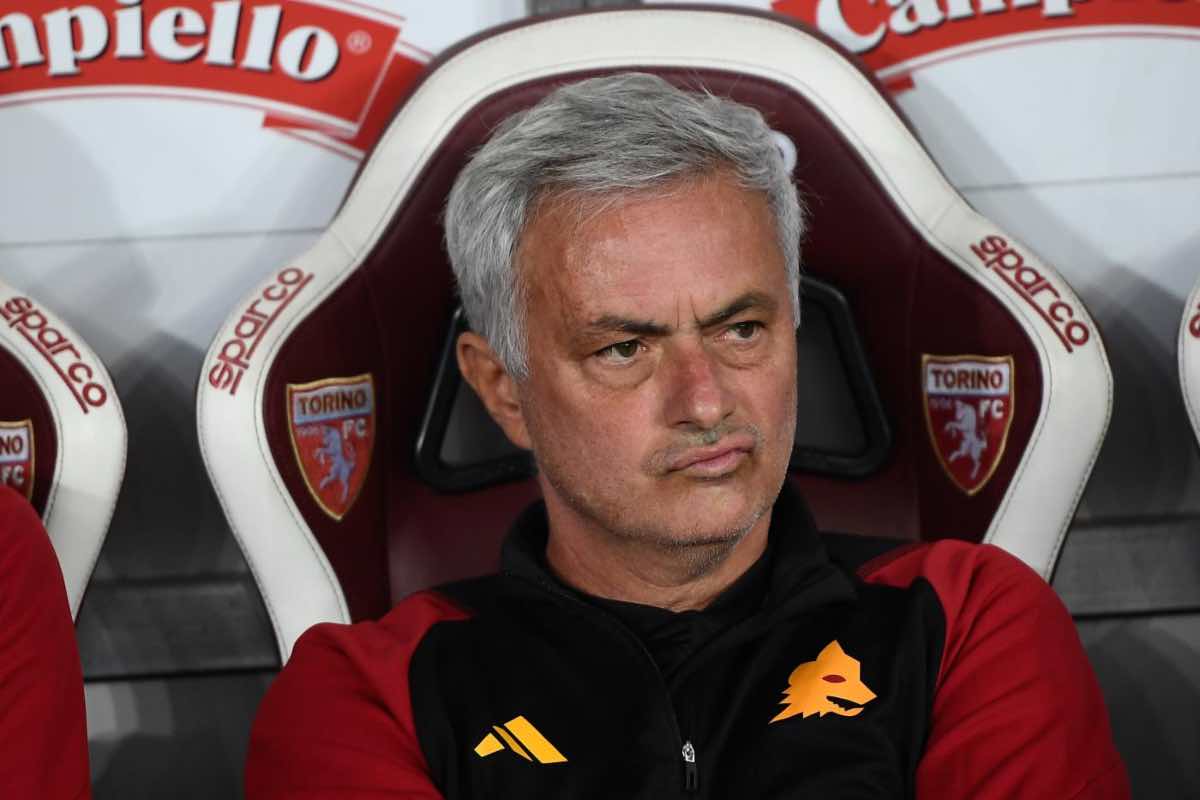 Mourinho lascia la Roma