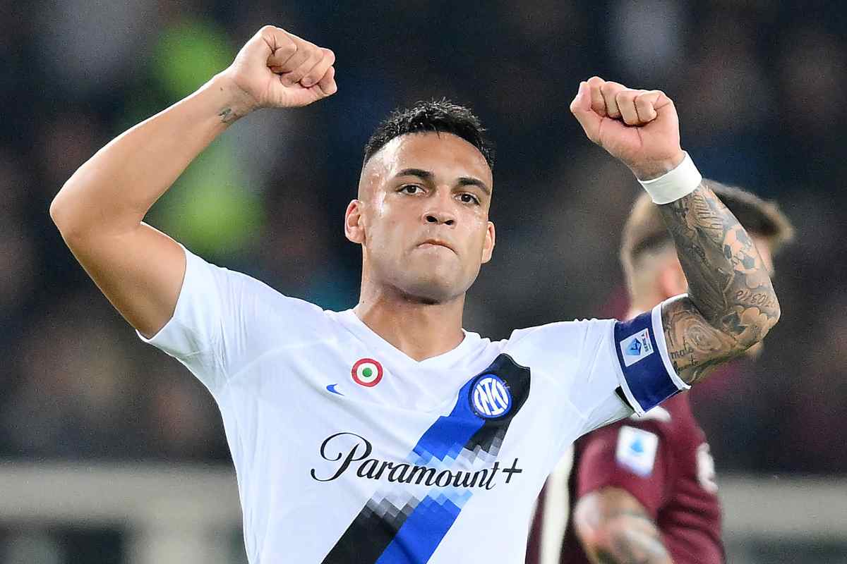 Lautaro Martinez, assalto dalla Premier 