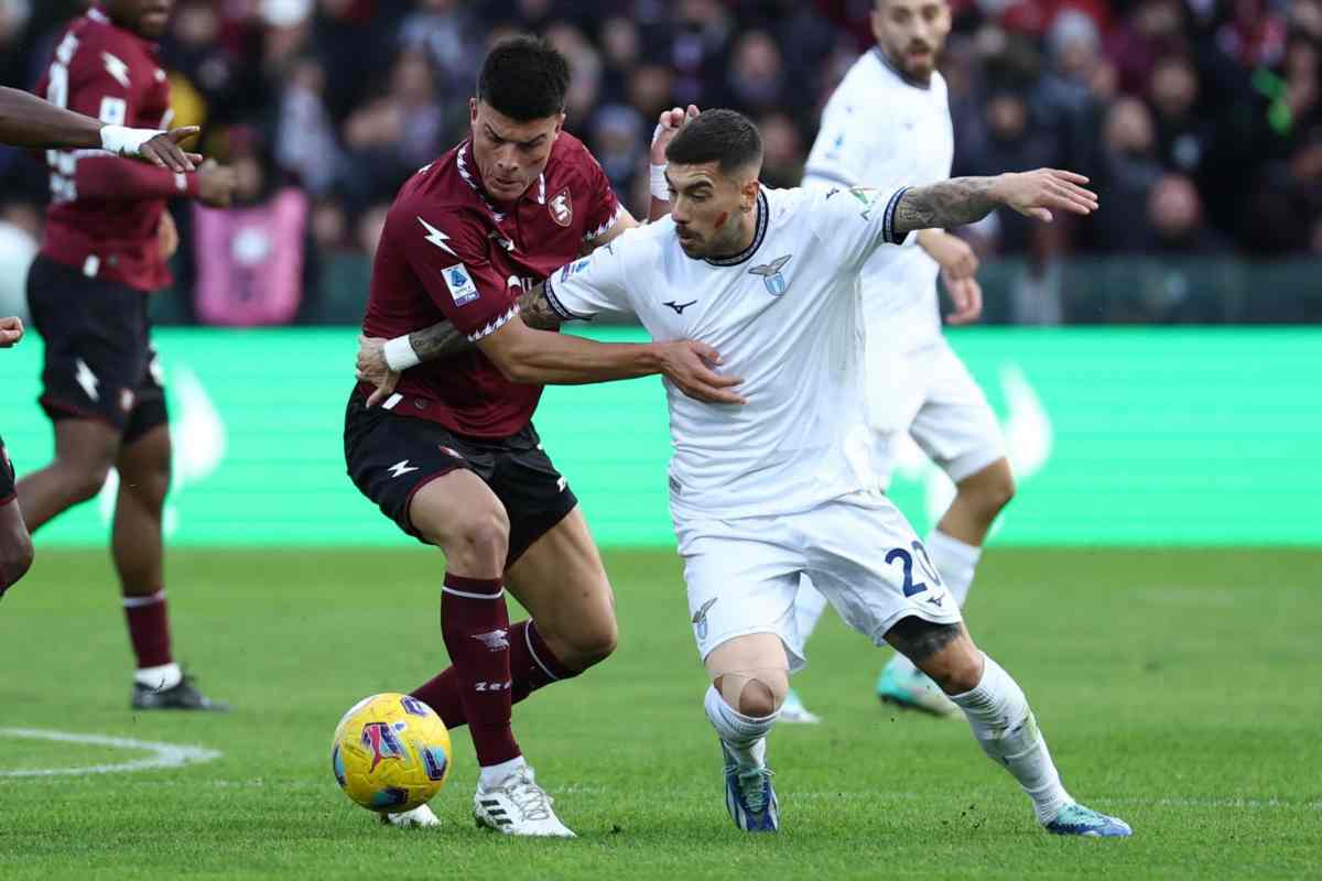 Mattia Zaccagni ai ferri corti con la Lazio