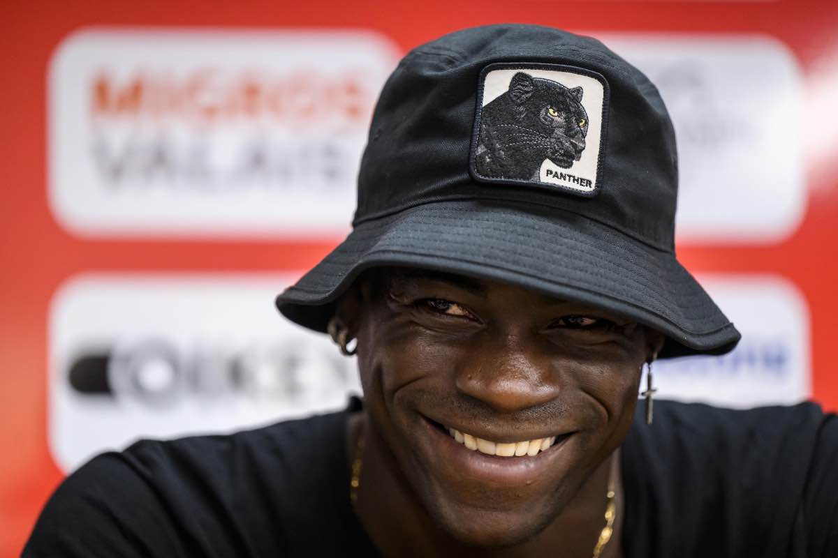 Balotelli dalla parte del gioco di Allegri