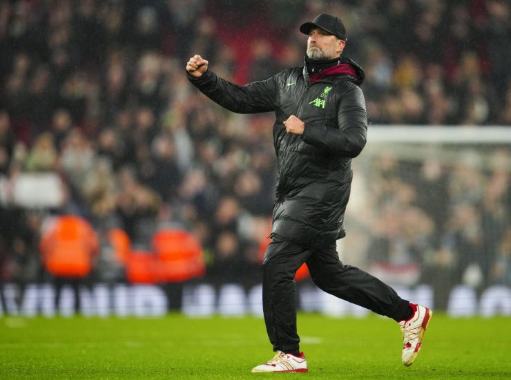 Klopp protagonista a sorpresa in campo