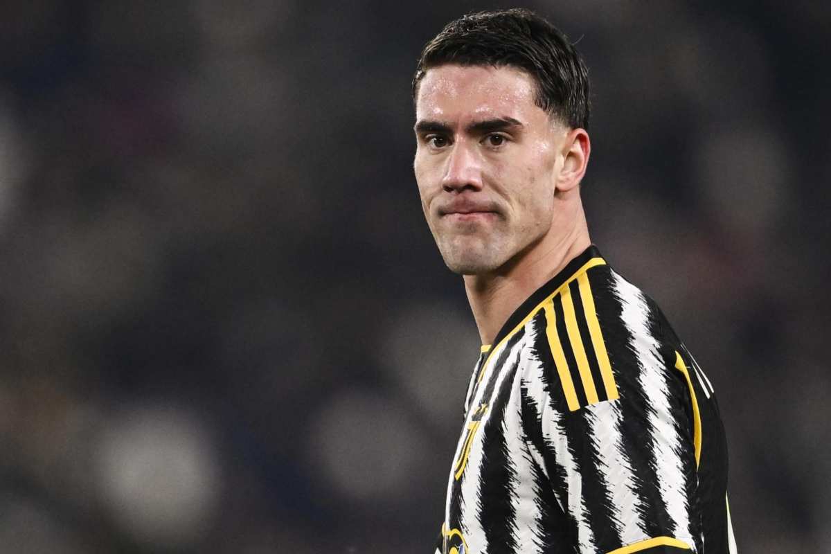 Calciomercato Juventus Vlahovic addio Arsenal scambio cash Arteta