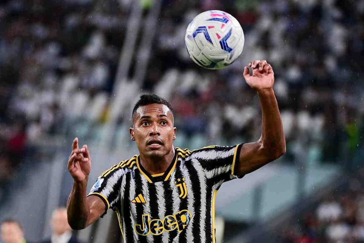 Alex Sandro dirà addio alla Juventus a fine stagione