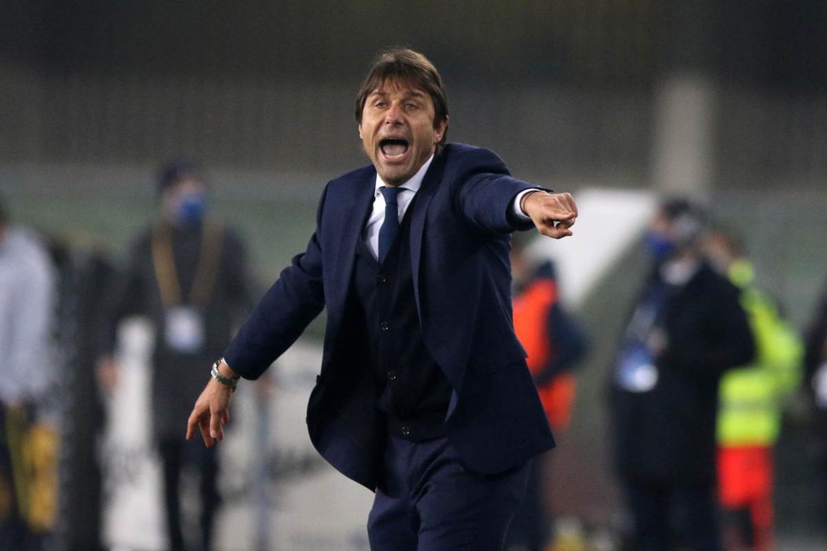 Antonio Conte apre al Napoli per diventarne il nuovo allenatore