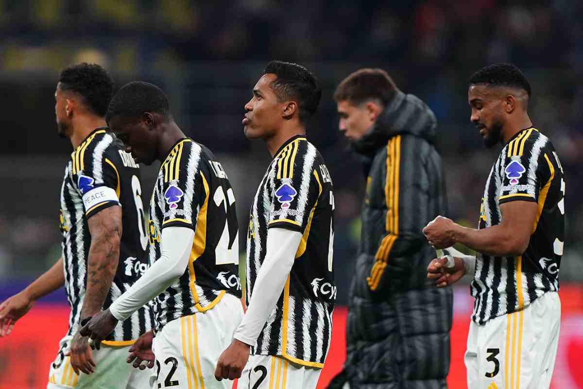 Calciomercato Juventus Alex Sandro Rugani Tiago Djalo Hijusen