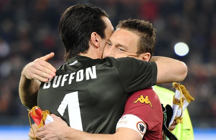 Buffon svela che per due volte avrebbe potuto giocare per la Roma