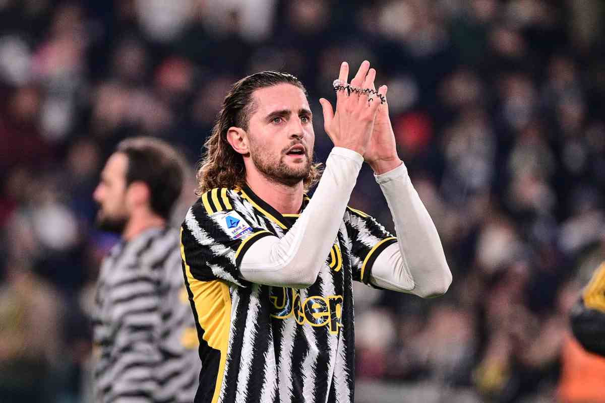 Infortunio al piede per Adrien Rabiot