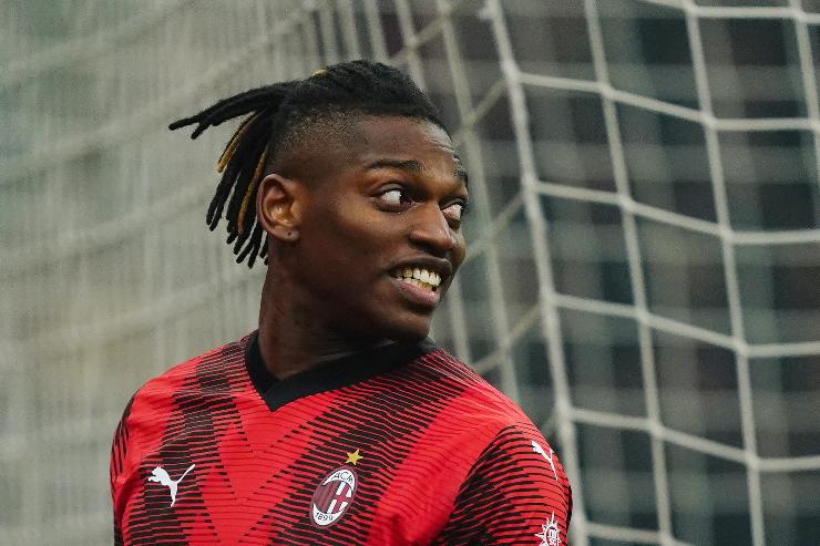 Addio Leao già deciso: ecco l'offerta per il Milan