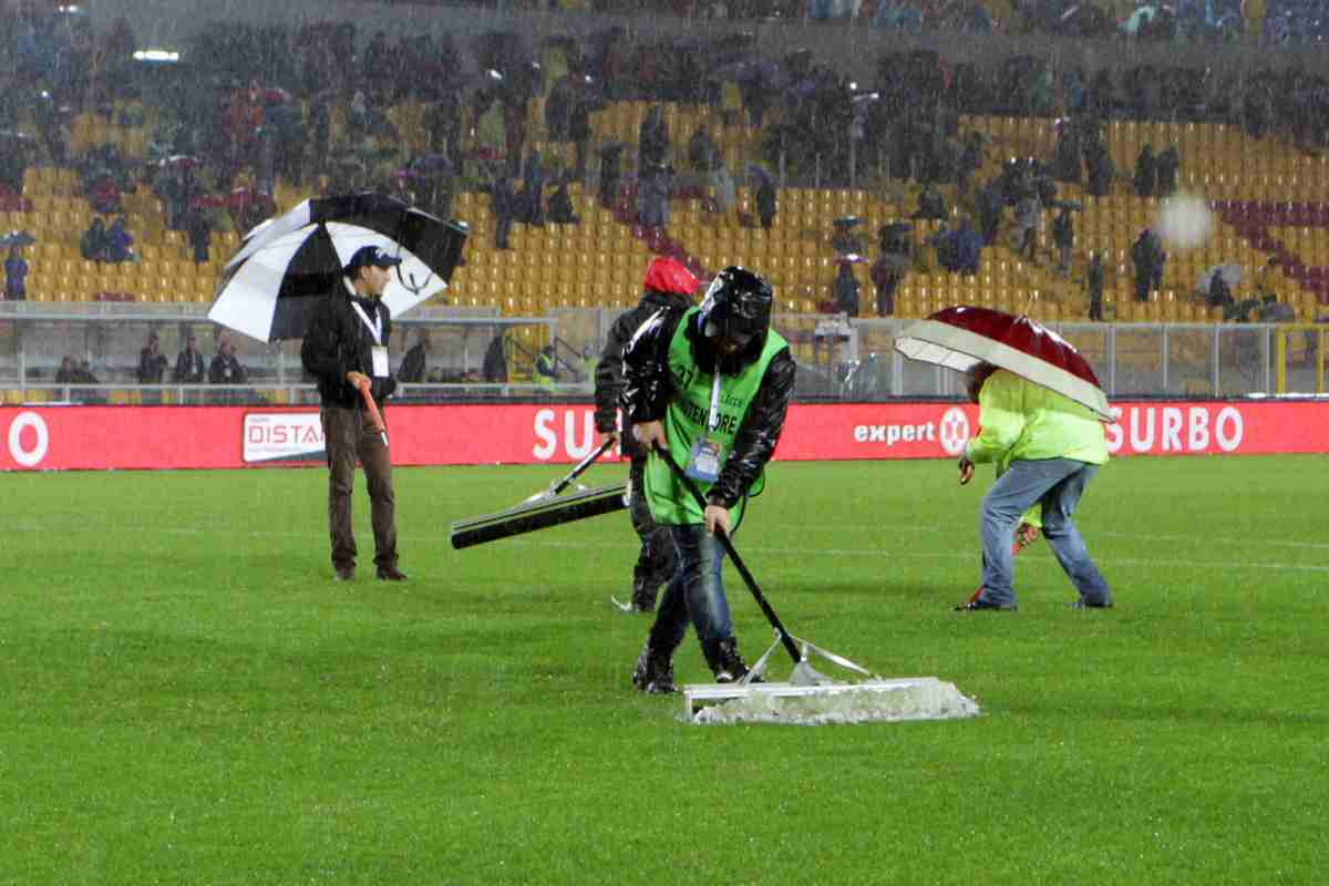 Maltempo, rinviato un match