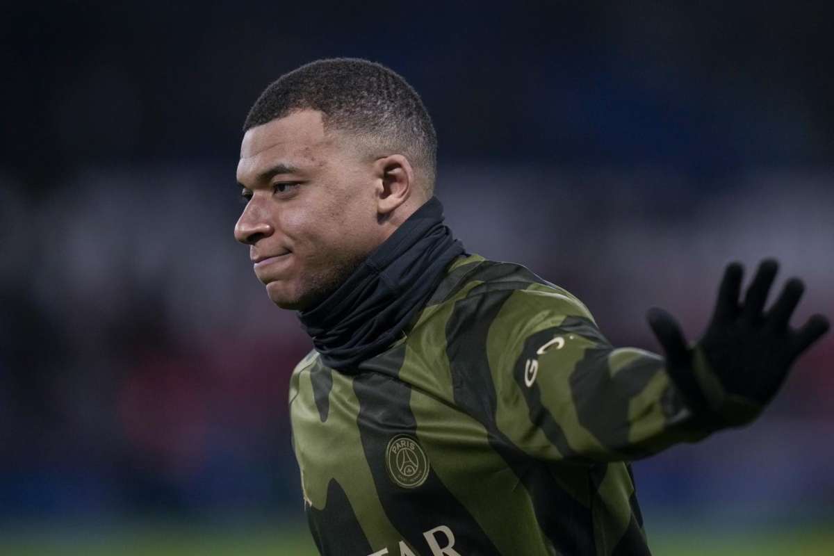 Mbappè dirà addio al PSG, annuncio sul futuro di Luis Enrique