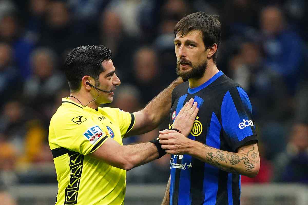 Squalifica per Acerbi dopo il gestaccio in Roma-Inter