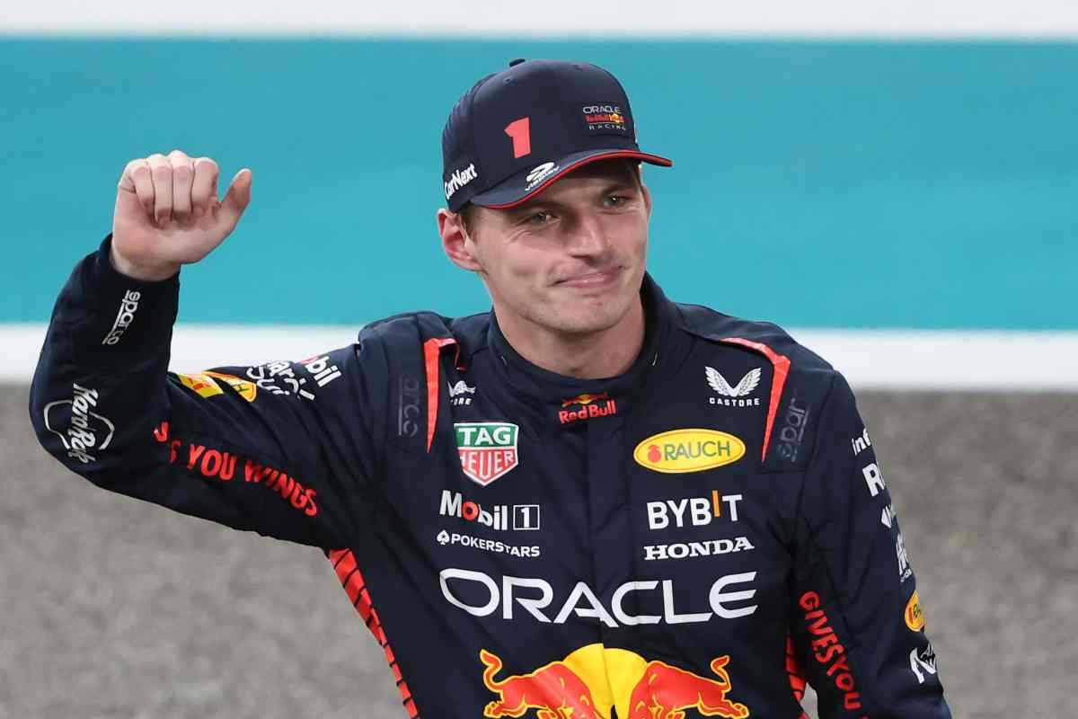 Verstappen su Hamilton alla Ferrari: "Era il suo sogno"