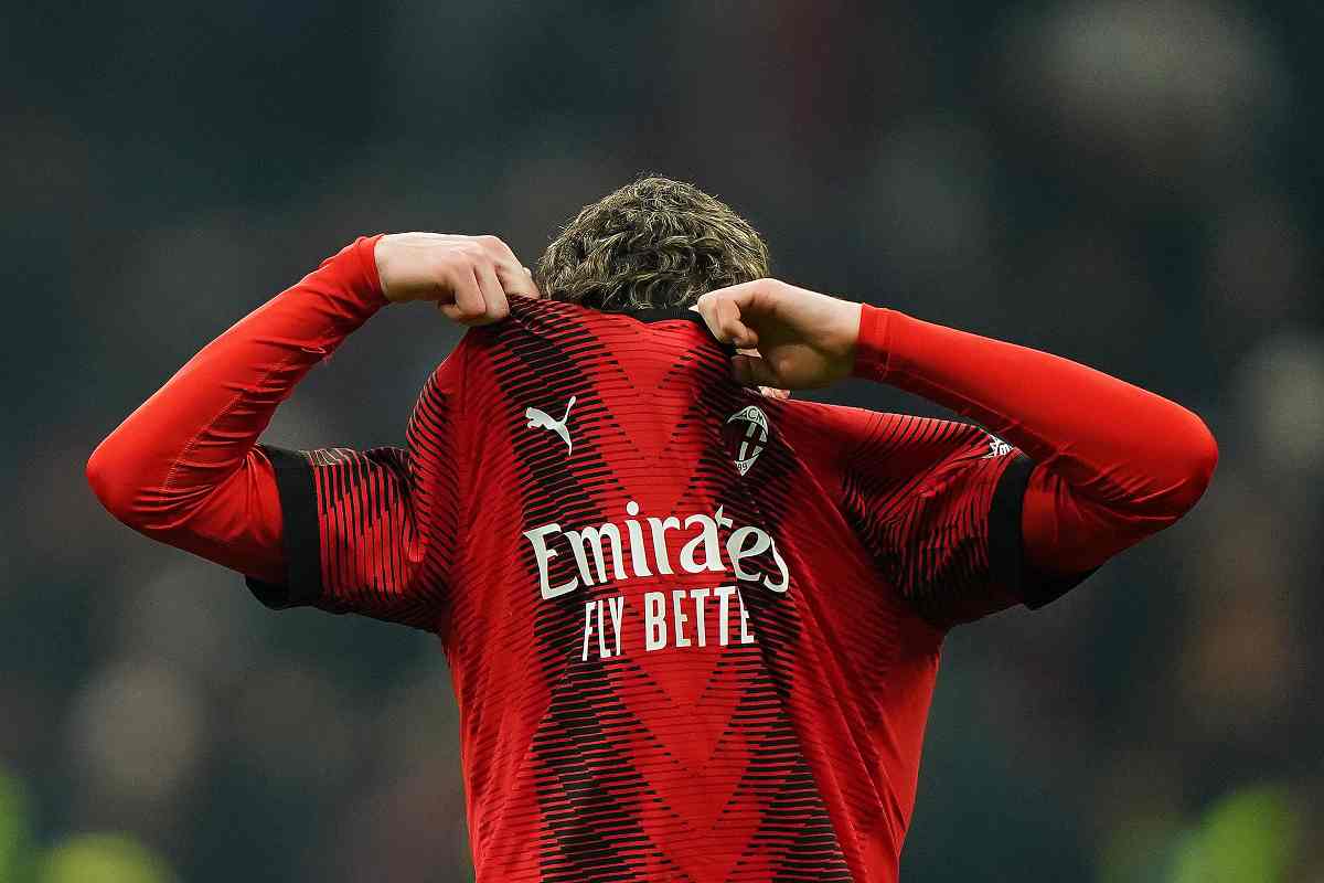 Milan infortunio pesante per Alex Jimenez