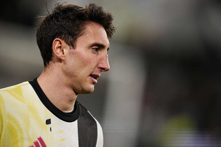 Andrea Cambiaso in primo piano di profilo