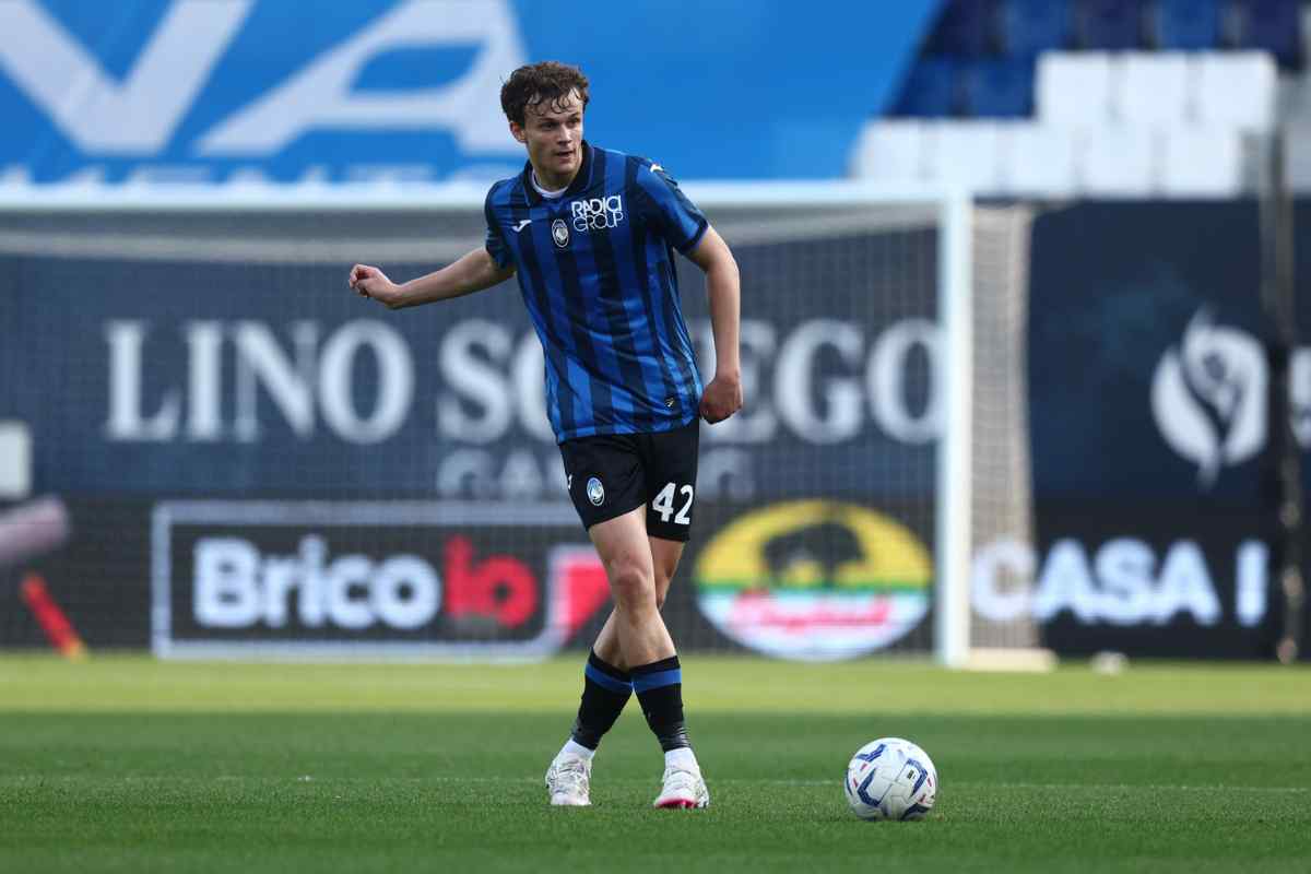 Giorgio Scalvini in campo con l'Atalanta