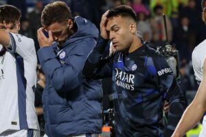 Lautaro Martinez deluso dopo lo scudetto perso