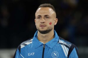Napoli infortunio Lobotka