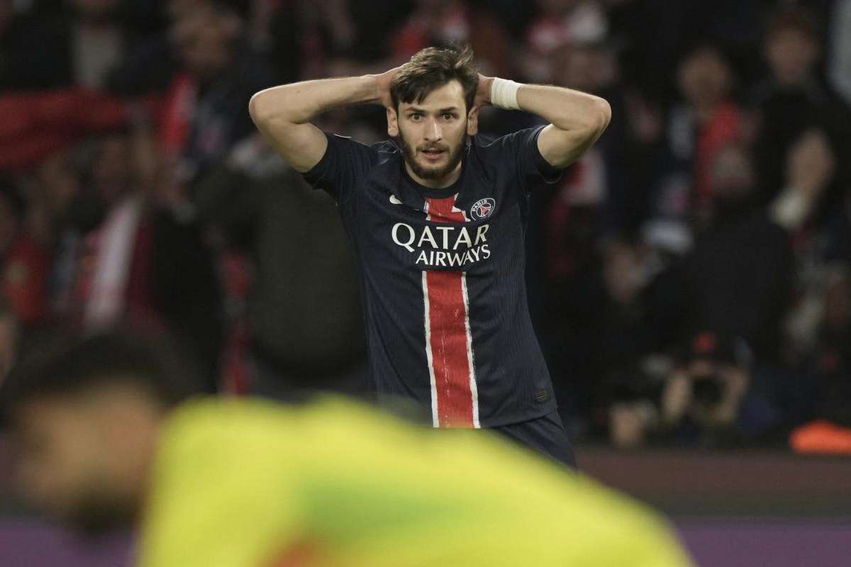 PSG, problema per Kvaratskhelia
