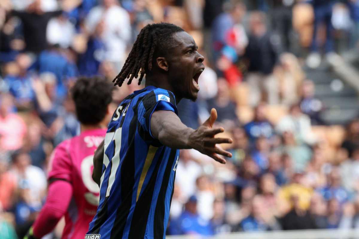 Bisseck protesta con l'arbitro