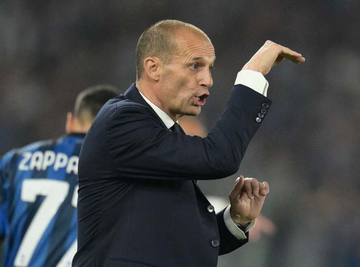 Il tecnico del Milan Massimiliano Allegri dà indicazioni