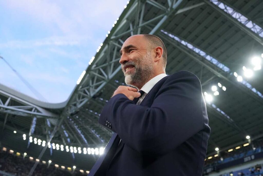 L'allenatore della Juventus Igor Tudor sorride